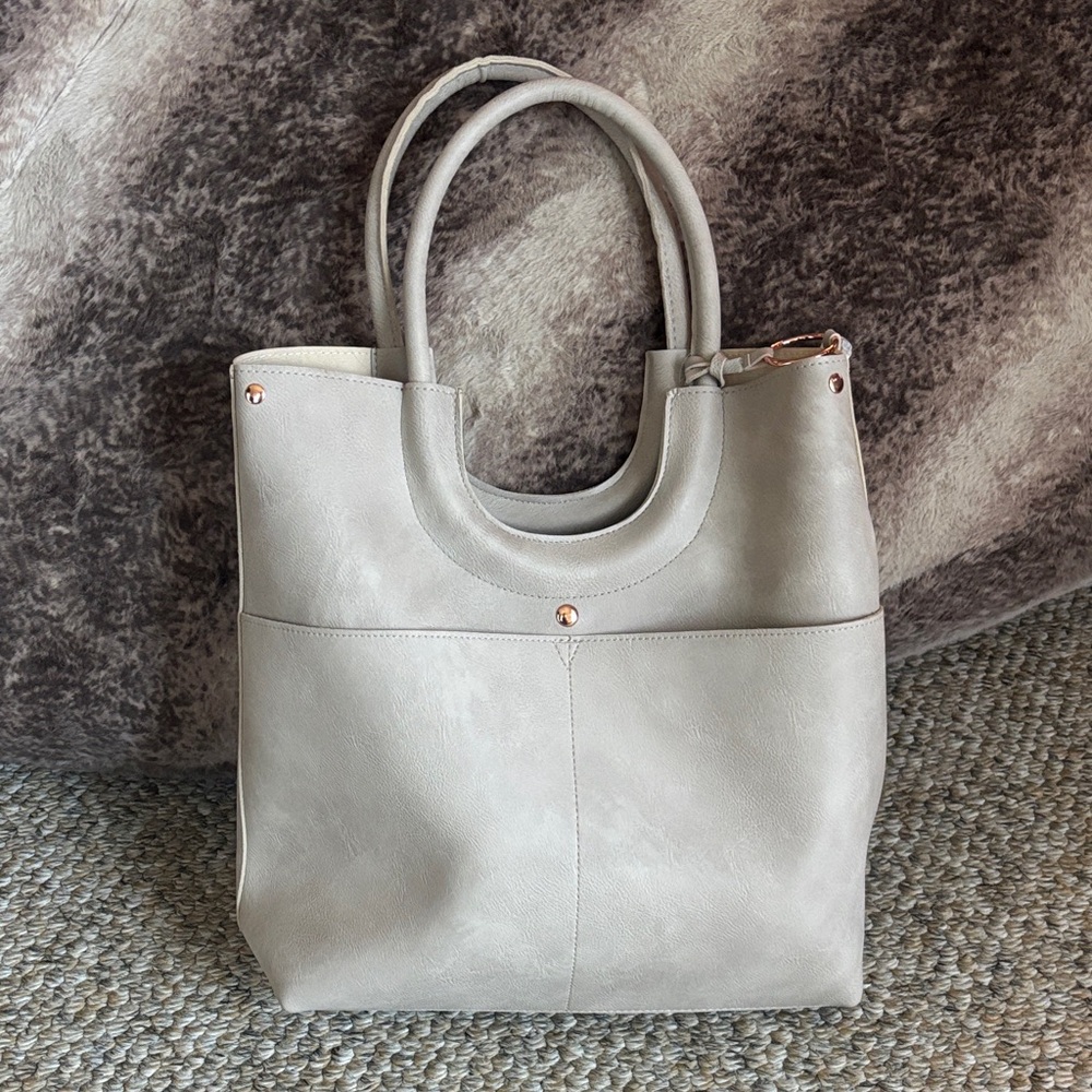 NWT Gray Tote Bag/purse